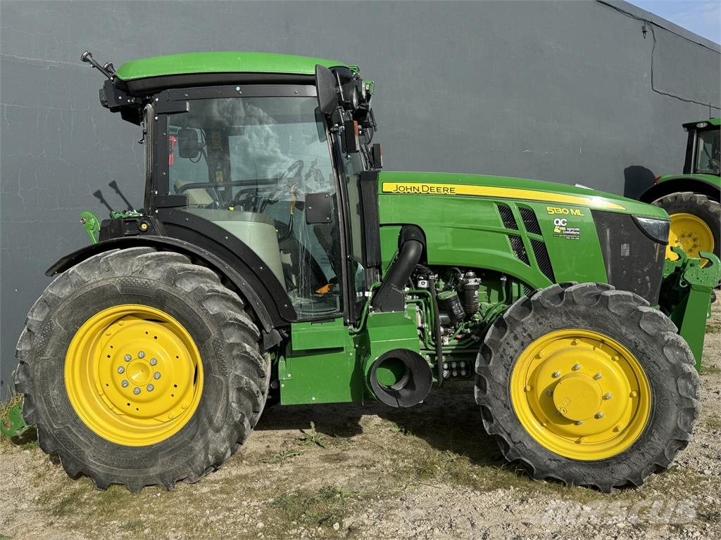 John Deere 5130ML Tractors
