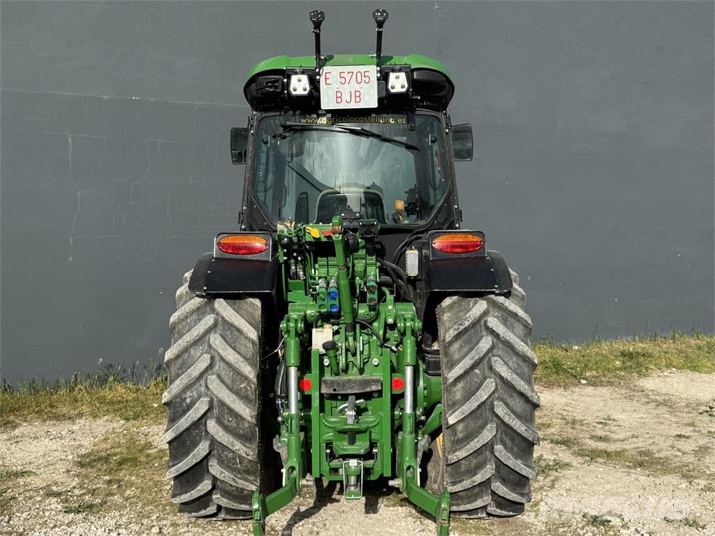 John Deere 5130ML Tractors