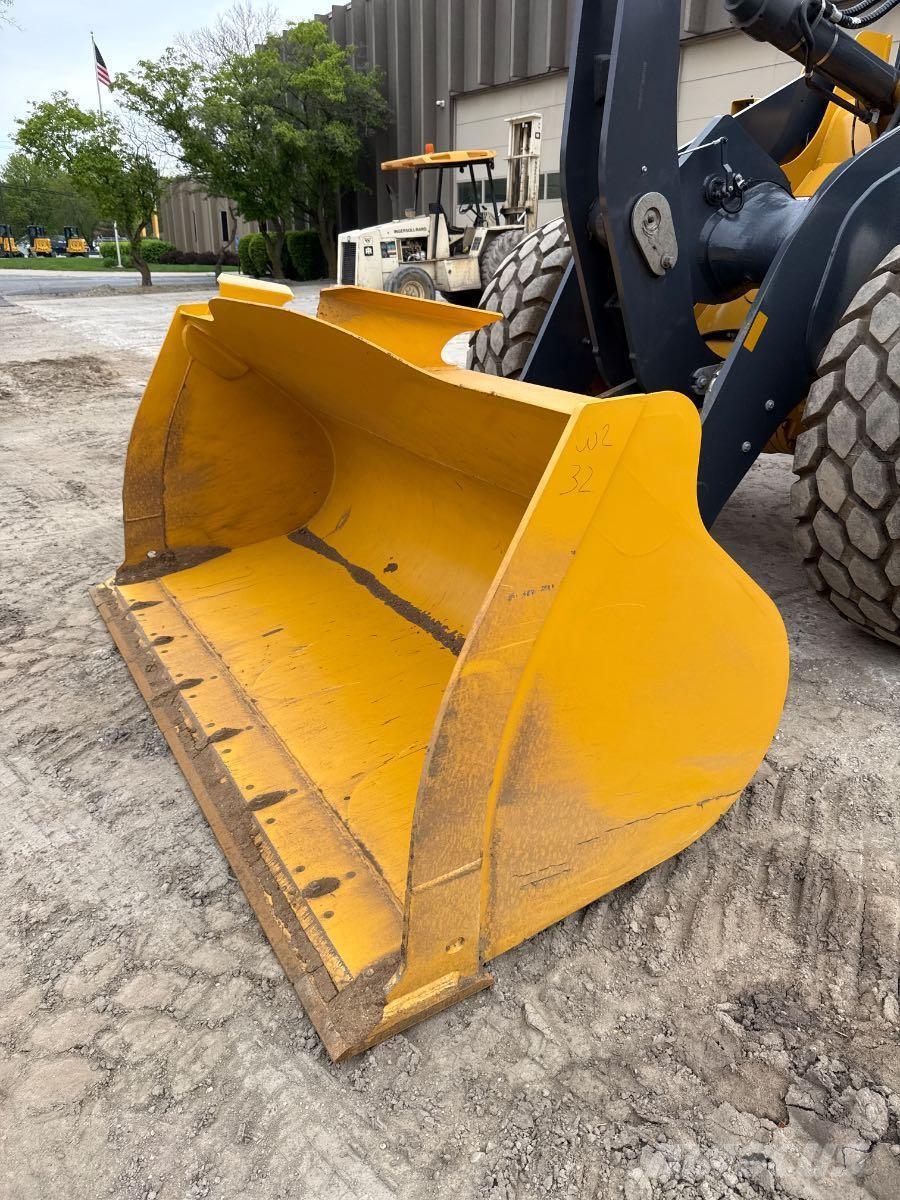 John Deere 524 P Tekerlekli yükleyiciler