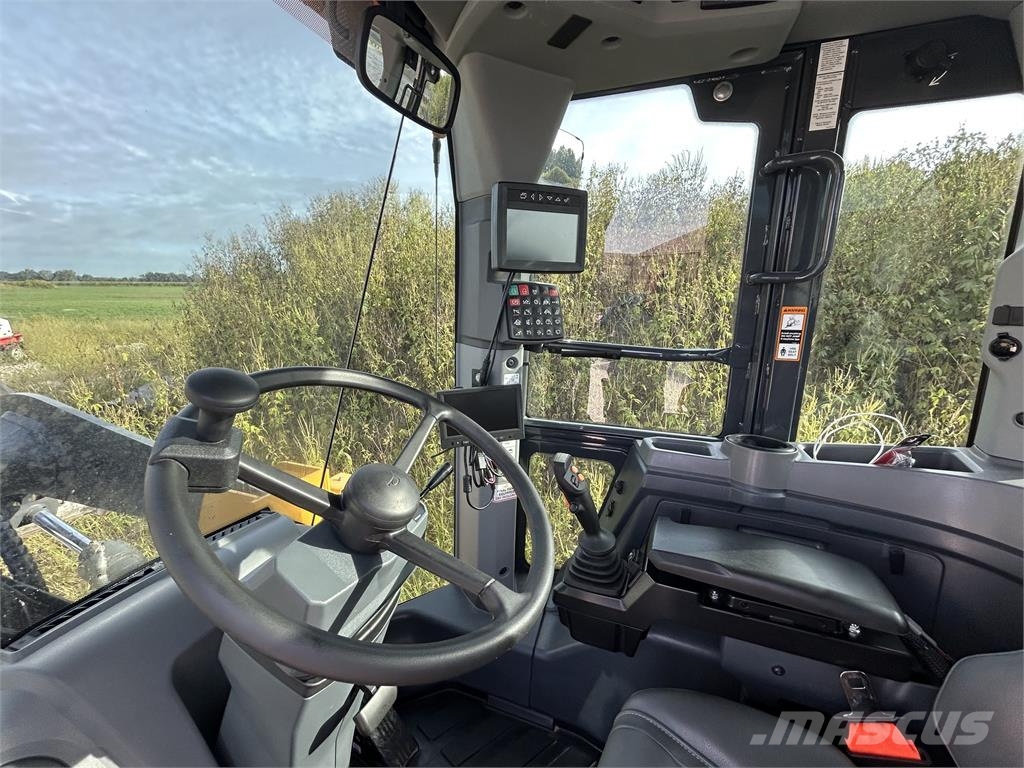 John Deere 524 P Utovarivači na točkove