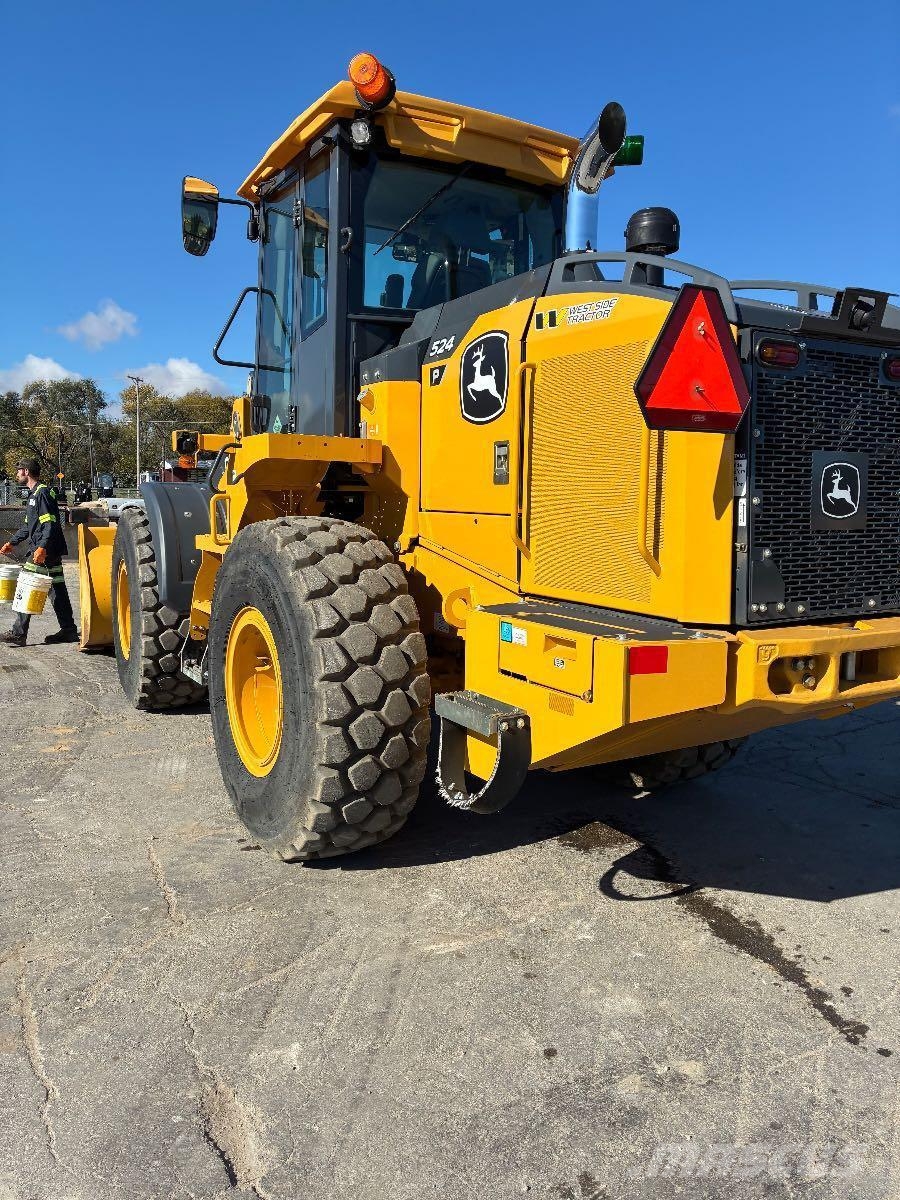 John Deere 524 P Incarcator pe pneuri