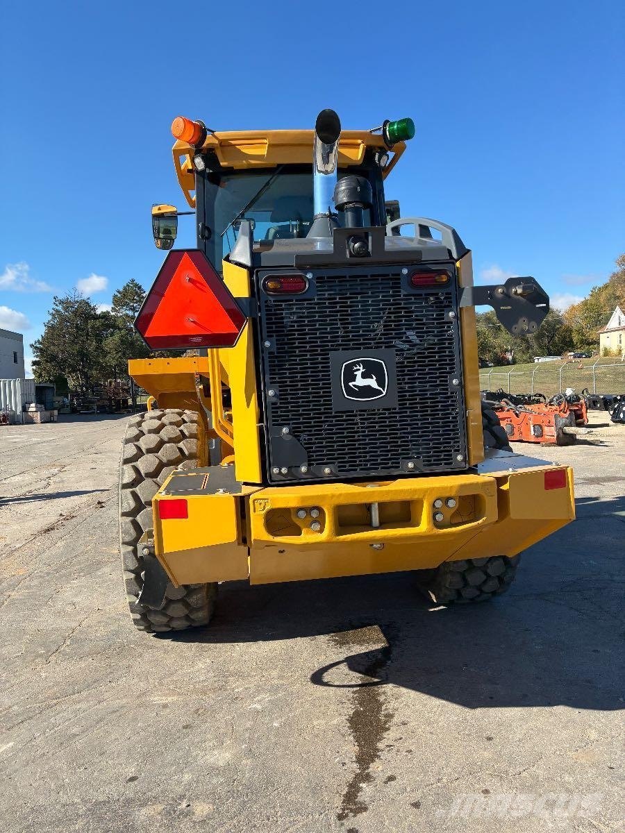 John Deere 524 P Incarcator pe pneuri