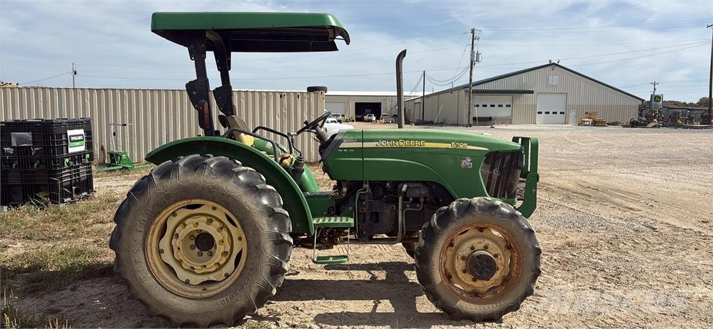 John Deere 5325 Traktoren