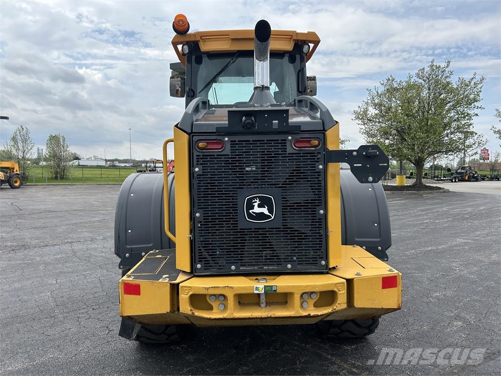 John Deere 544L Incarcator pe pneuri