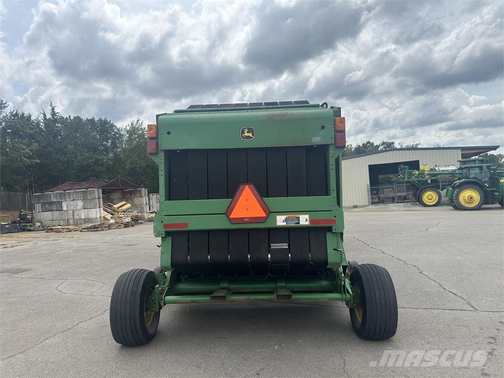 John Deere 558 ラウンドベーラー