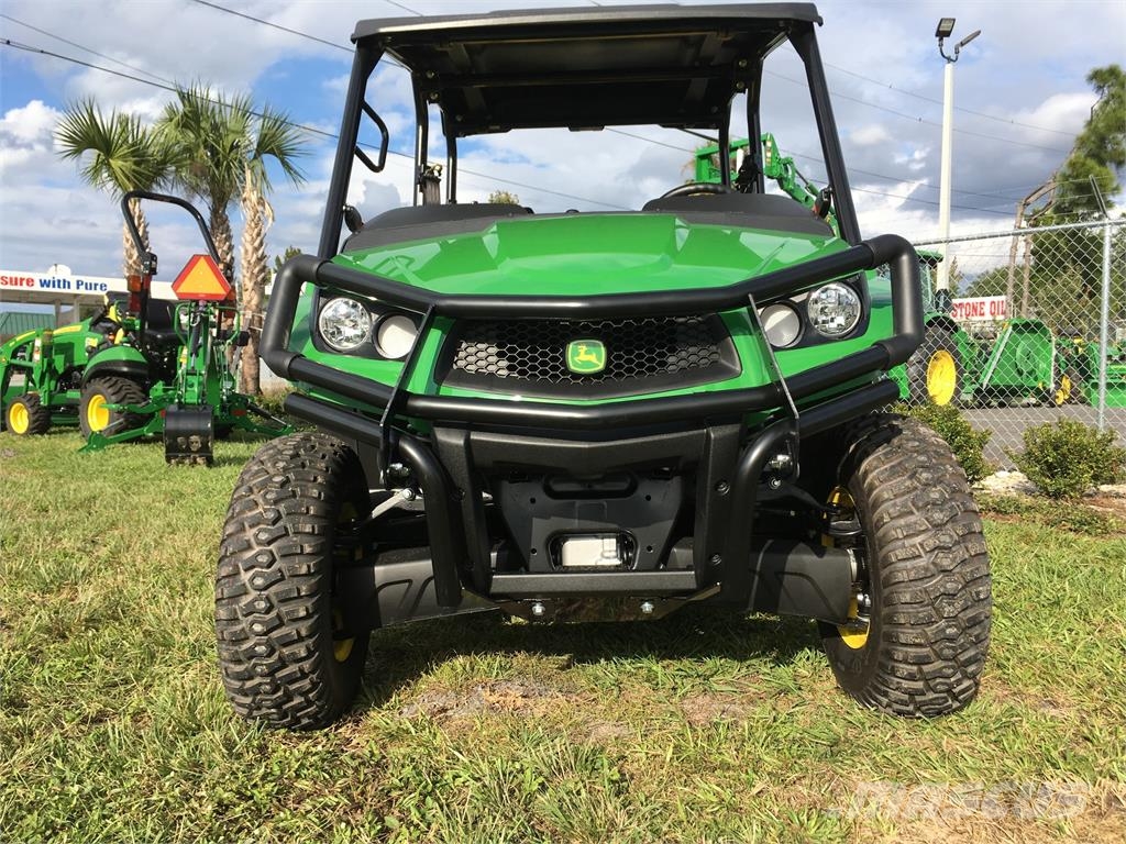 John Deere 560E Úžitkové vozne