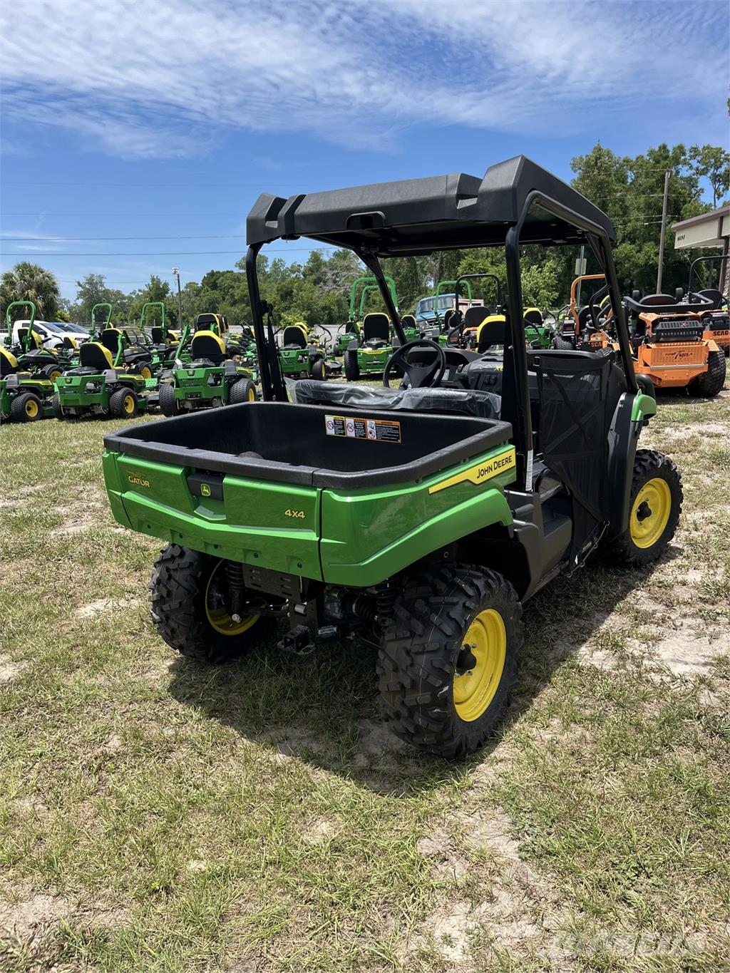 John Deere 560E Utility machines
