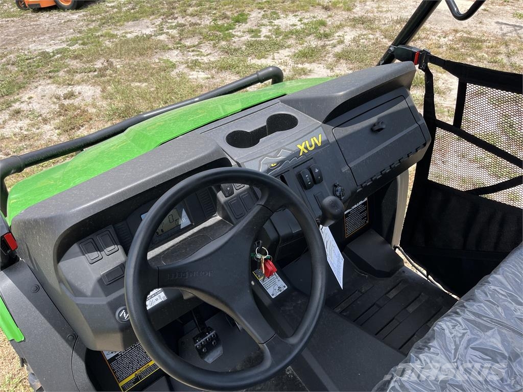 John Deere 560E Utility machines