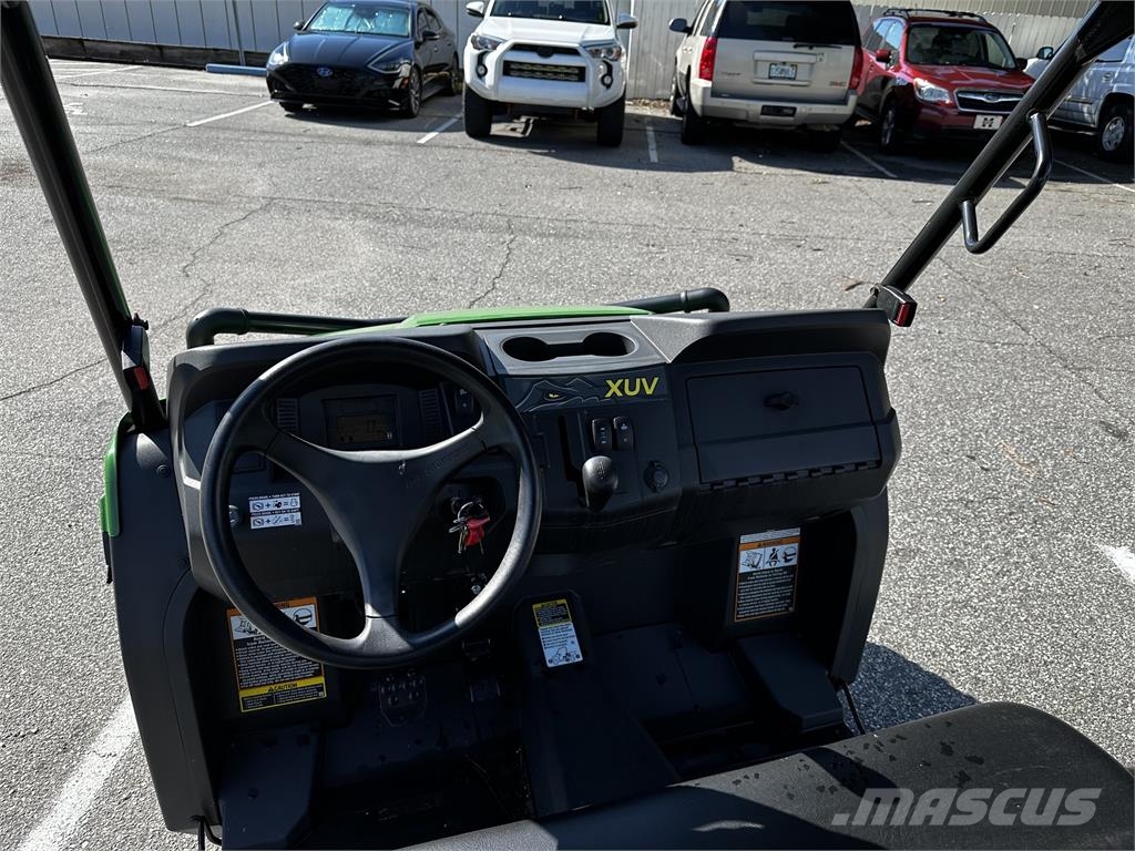 John Deere 560E S4 Utility machines