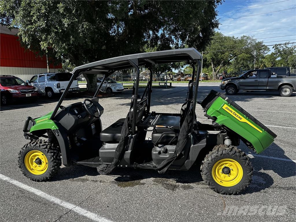 John Deere 560E S4 Utility machines