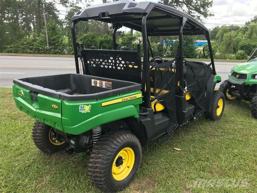 John Deere 560E S4 Utility machines