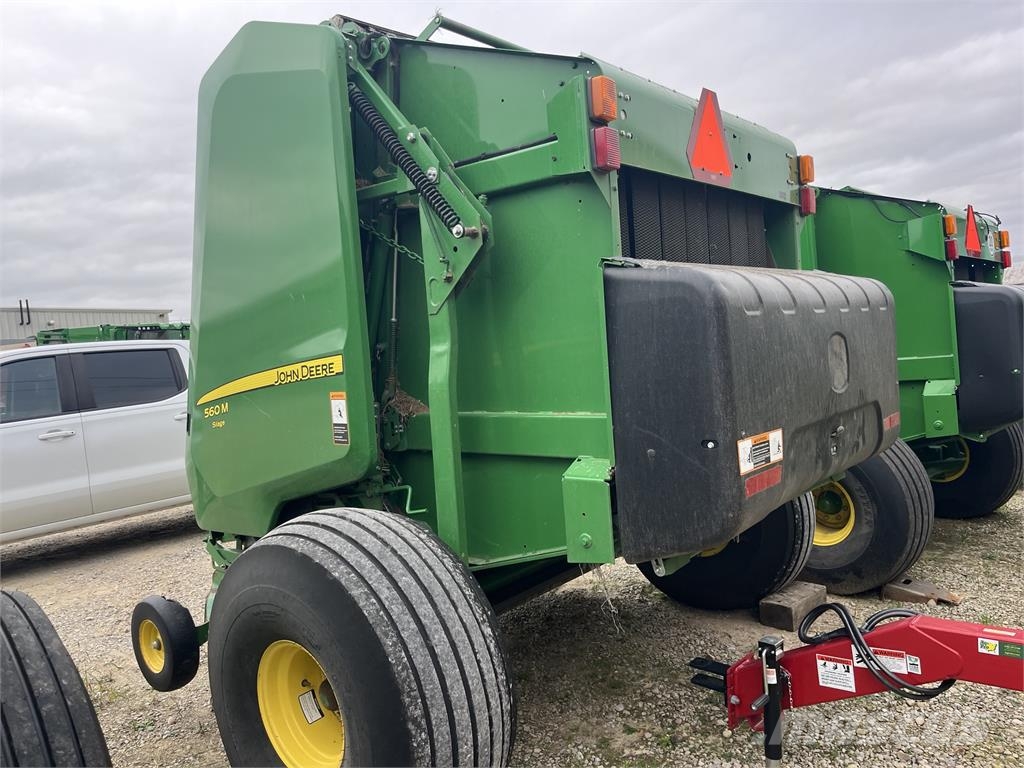 John Deere 560M Рулонные пресс-подборщики