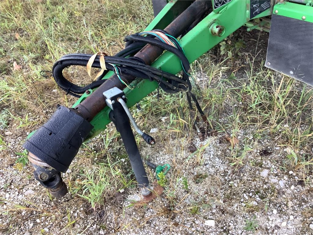 John Deere 566 Round balers