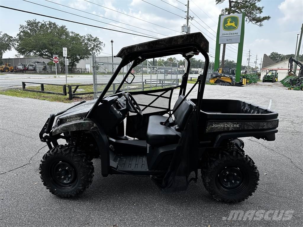 John Deere 590M Utility machines