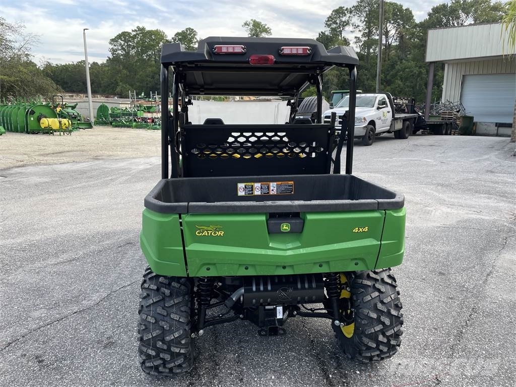 John Deere 590M S4 Utility machines