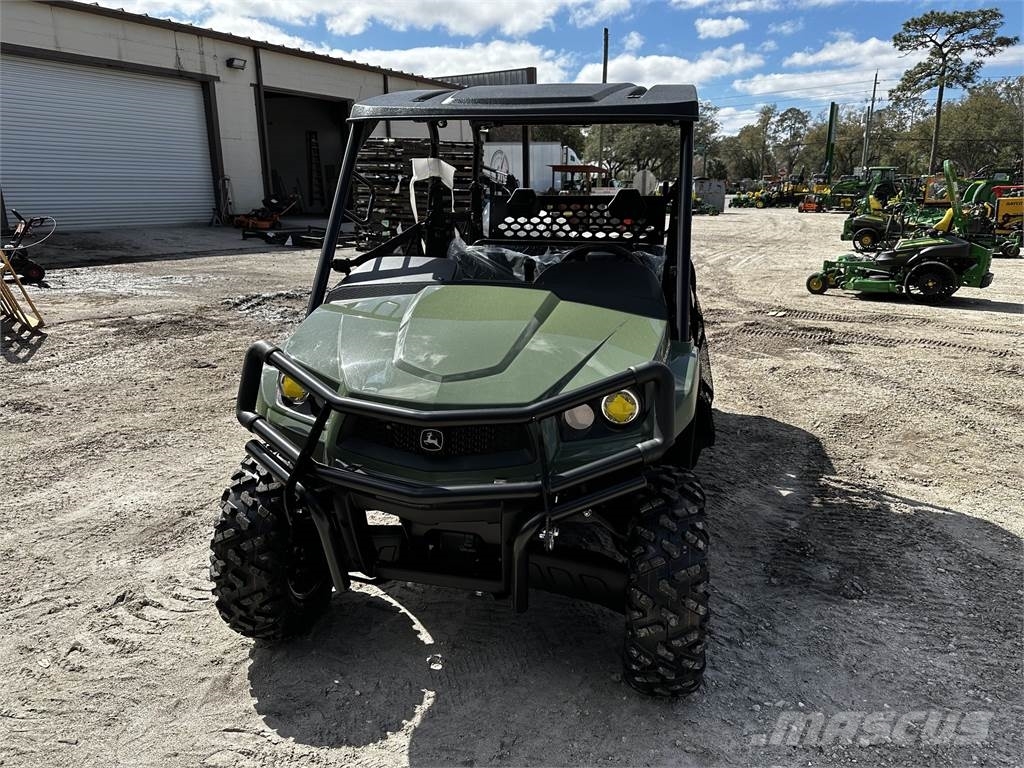 John Deere 590M S4 Utility machines