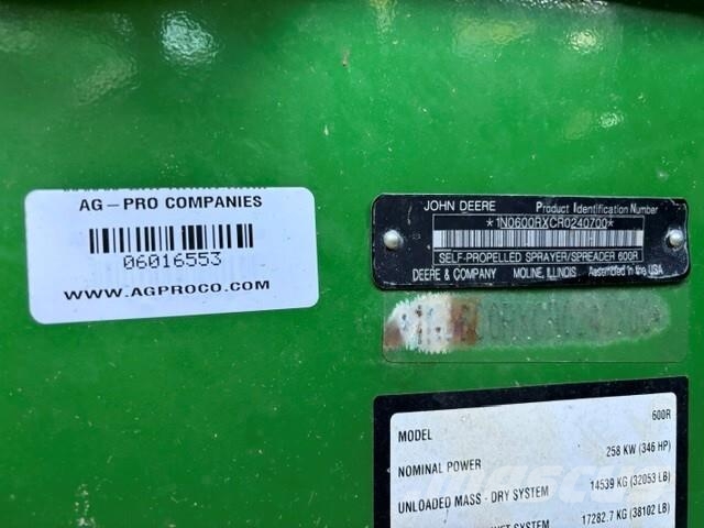 John Deere 600R الرشاشات