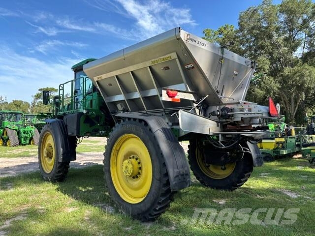 John Deere 600R الرشاشات