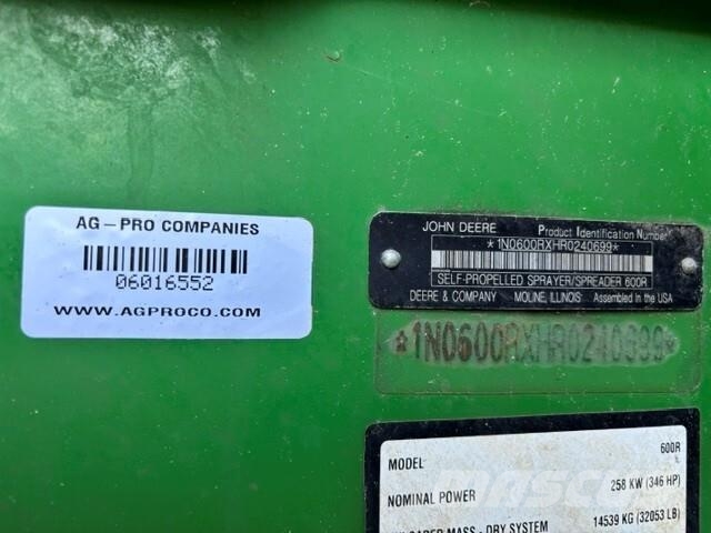 John Deere 600R الرشاشات