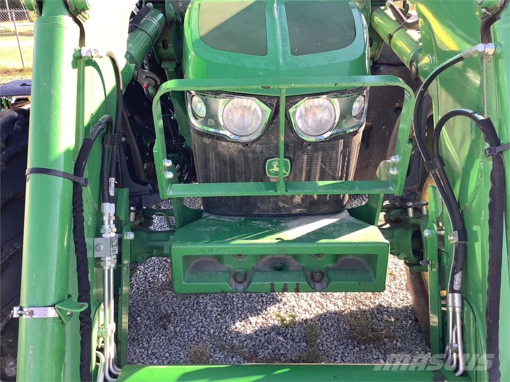 John Deere 6110M 曳引機