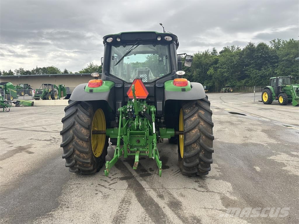 John Deere 6120M Traktori