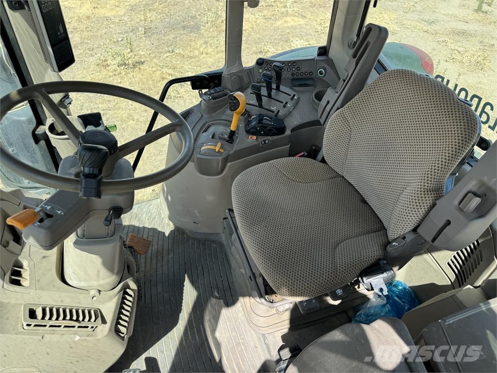 John Deere 6120M الجرارات