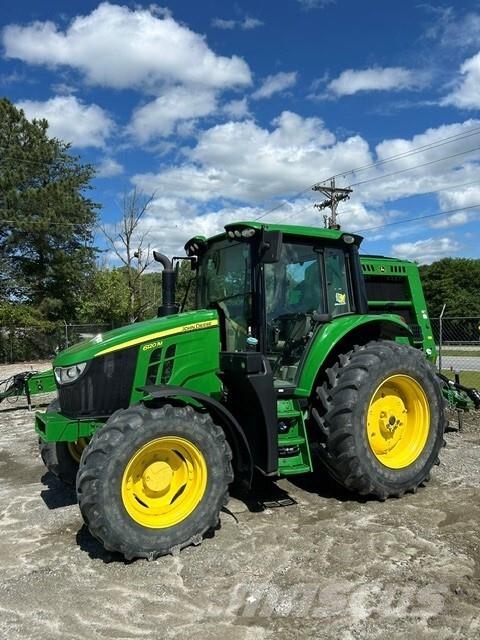 John Deere 6120M Tractoren