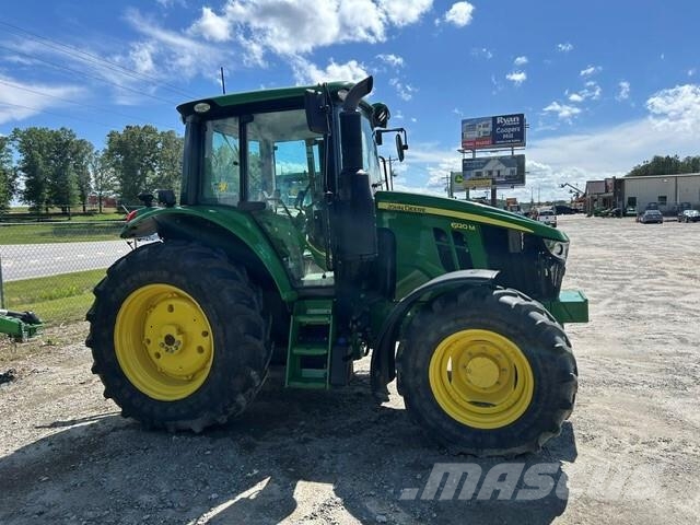 John Deere 6120M Tractoren