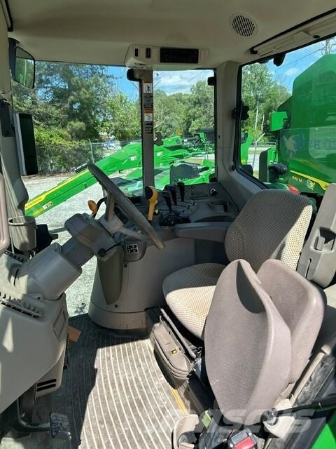 John Deere 6120M Tractoren