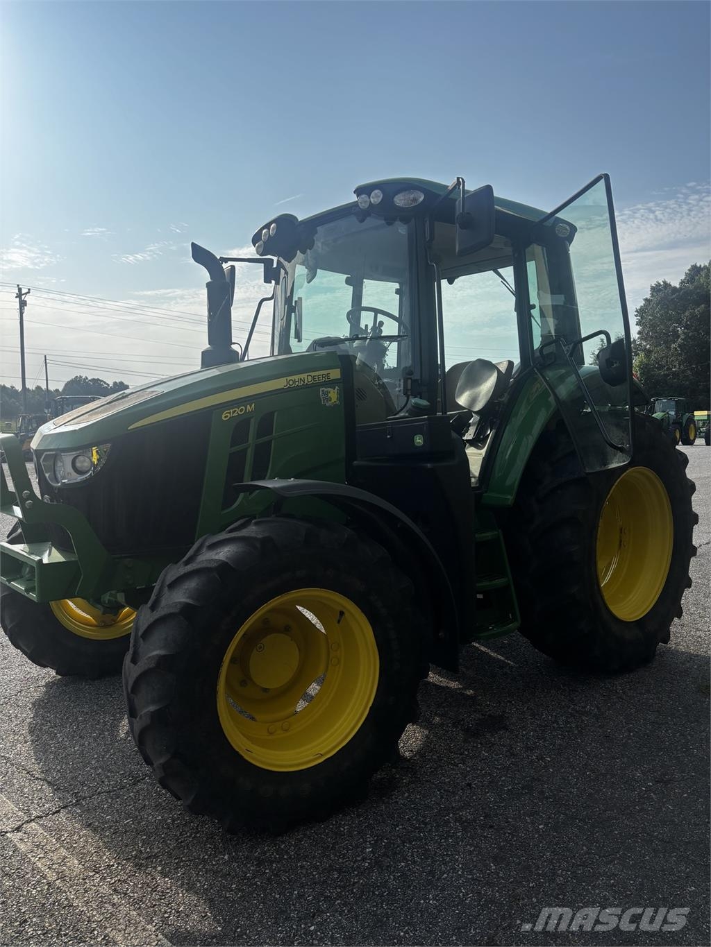 John Deere 6120M Manjši traktorji