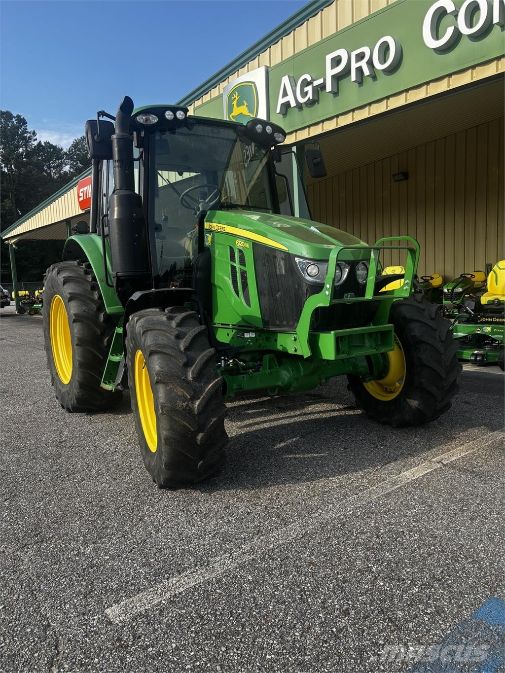 John Deere 6120M Manjši traktorji
