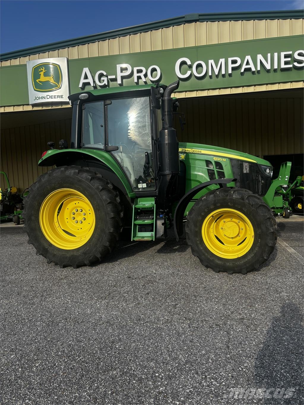 John Deere 6120M Manjši traktorji