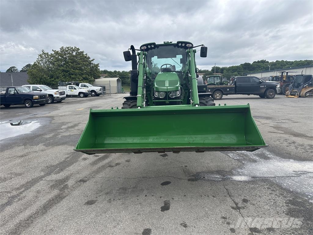 John Deere 6120M Traktori