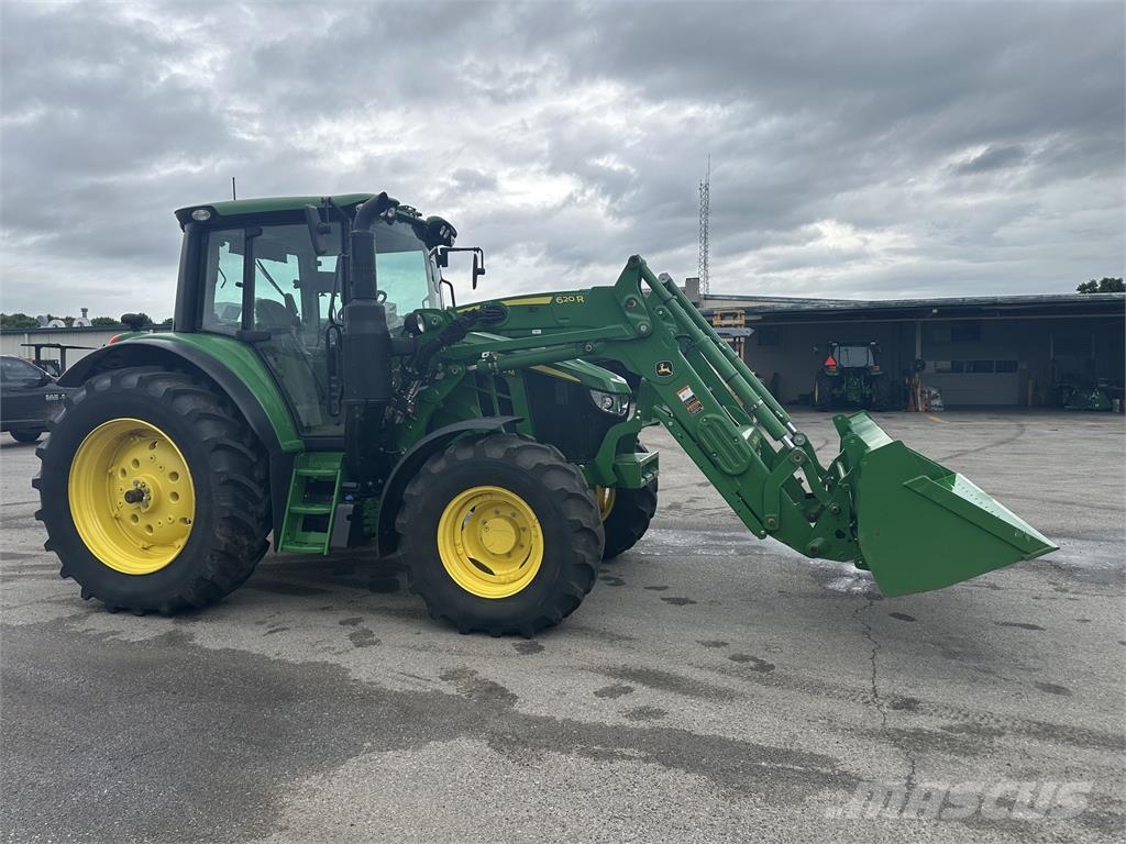 John Deere 6120M Traktori