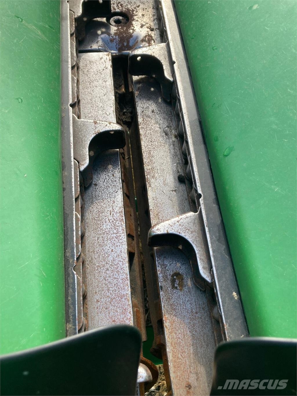 John Deere 612C ملحقات الحصادات