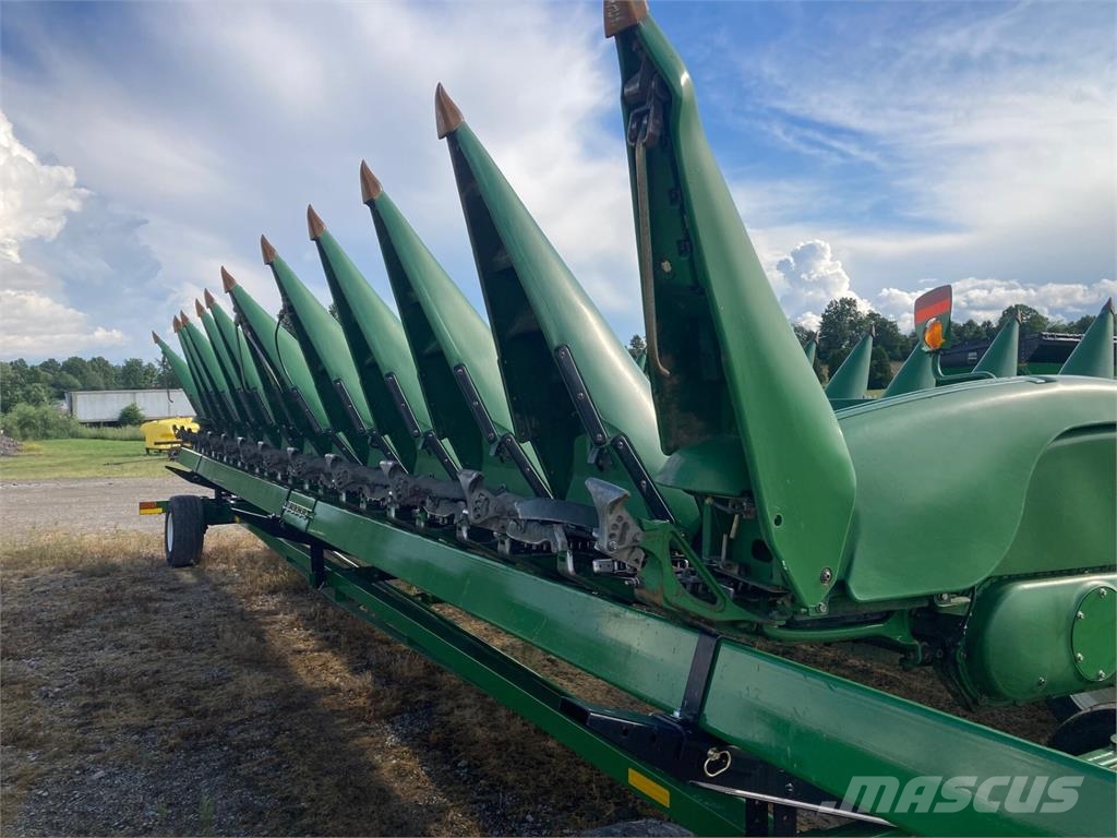 John Deere 612C ملحقات الحصادات