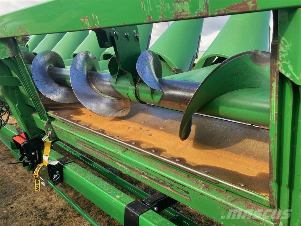 John Deere 612C ملحقات الحصادات