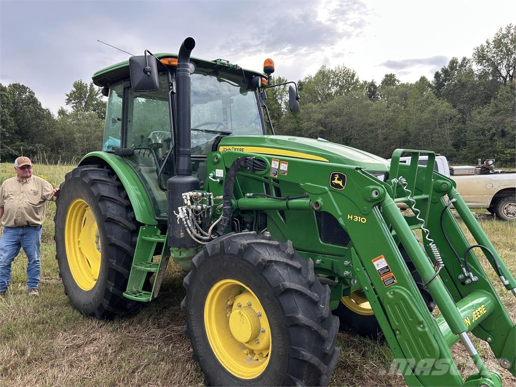 John Deere 6135E 트랙터