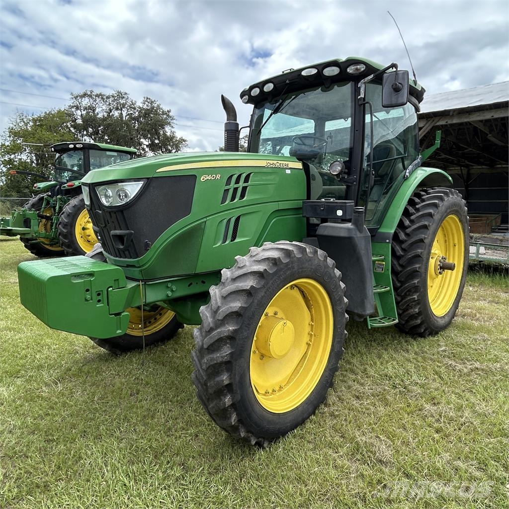 John Deere 6140R Traktoriai
