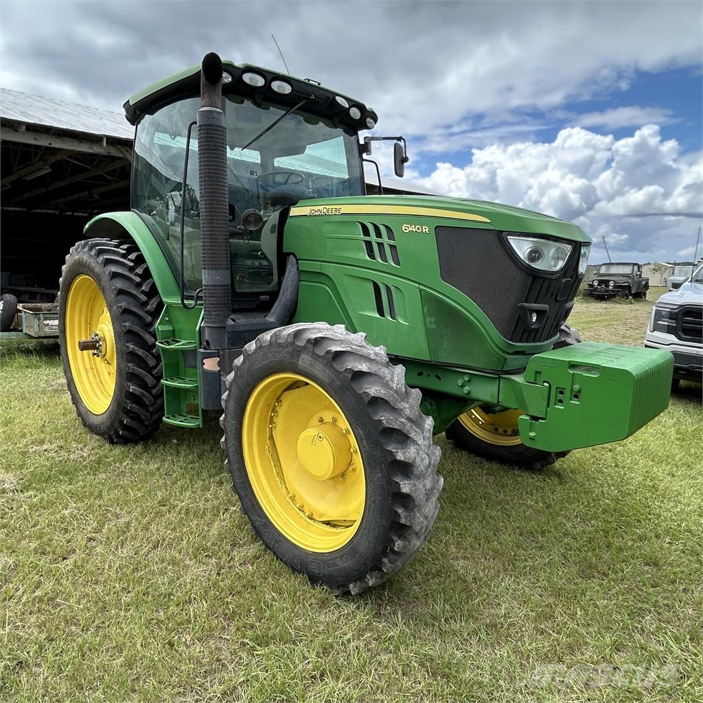 John Deere 6140R Traktoriai