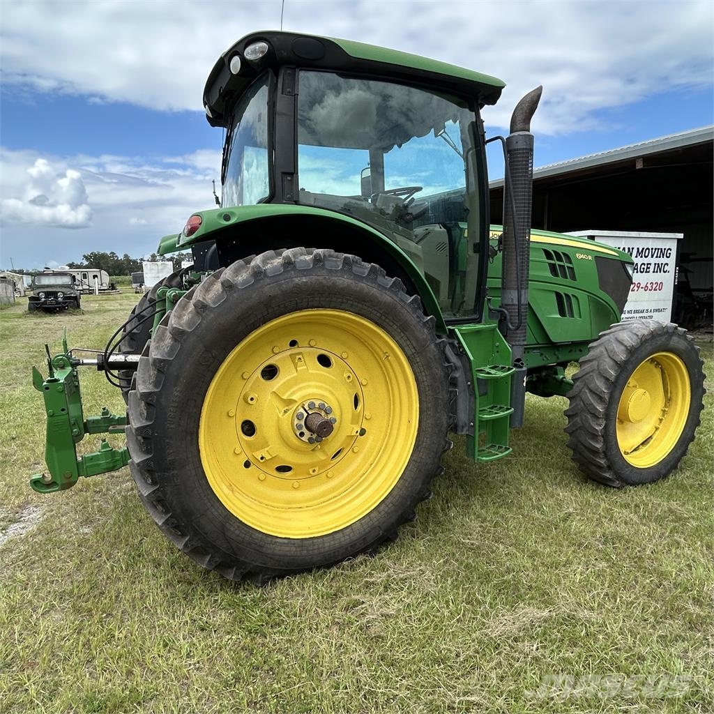 John Deere 6140R Traktoriai