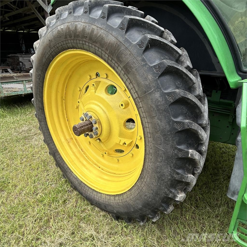 John Deere 6140R Traktoriai