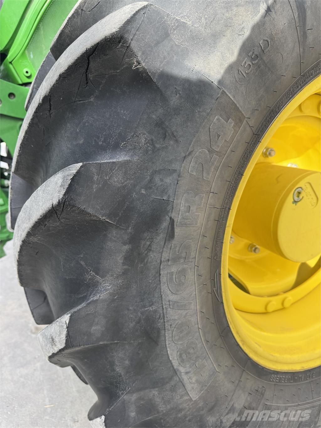 John Deere 6140M Traktori