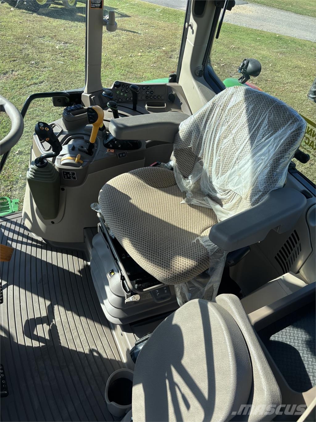 John Deere 6155M Tractores