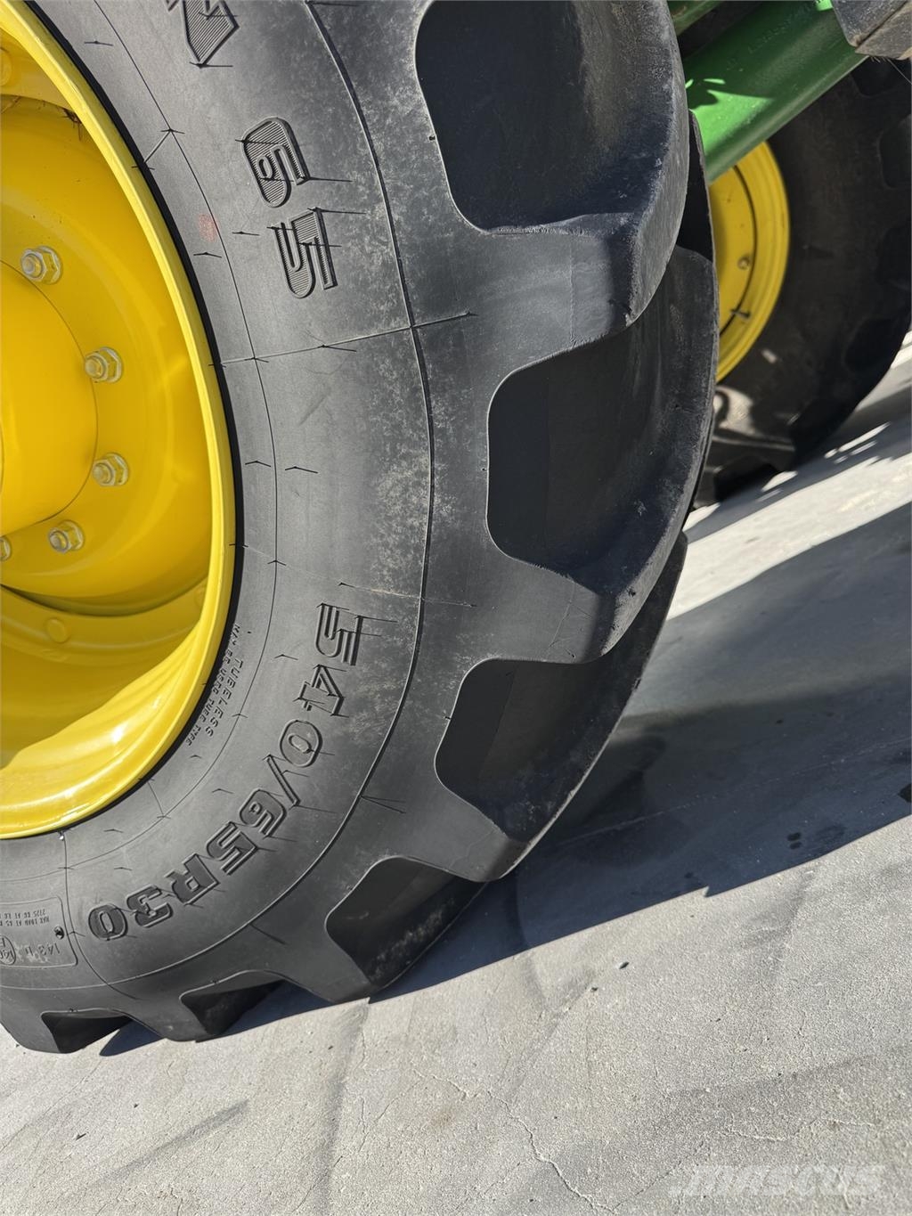 John Deere 6175M Tractors