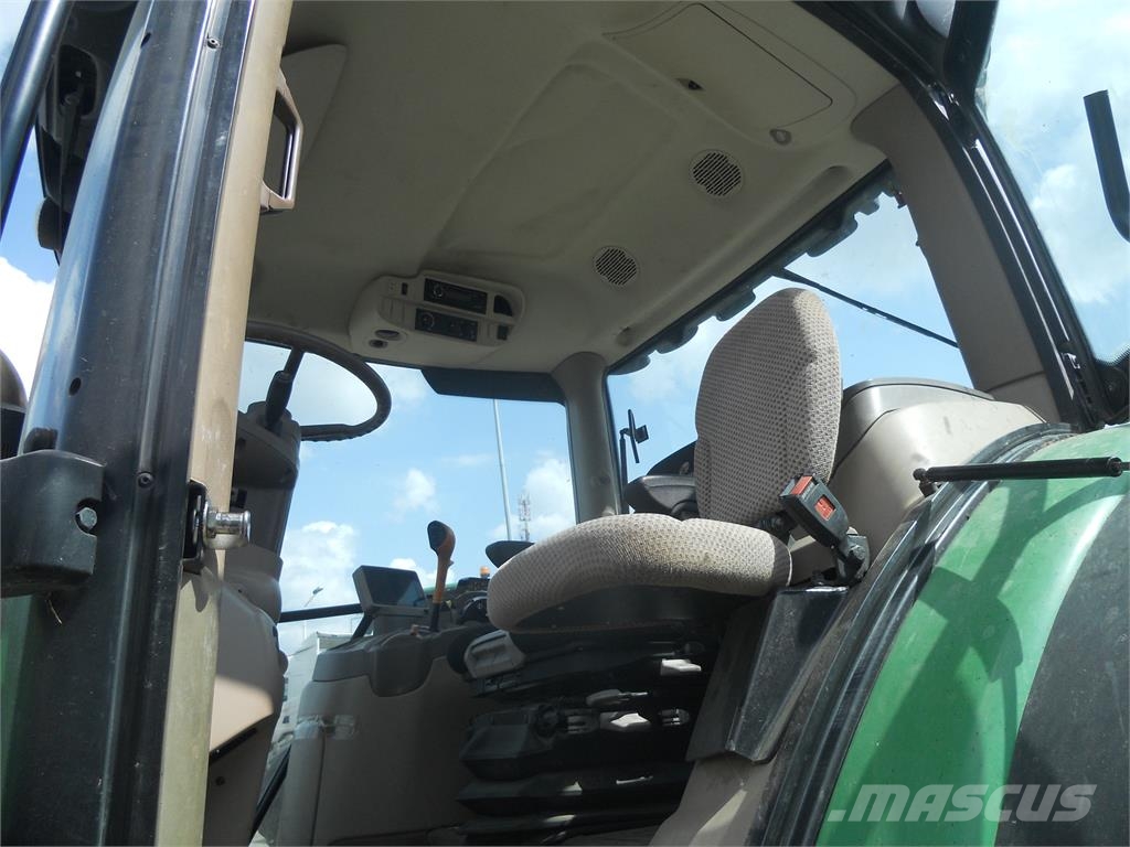John Deere 6190R Traktorit