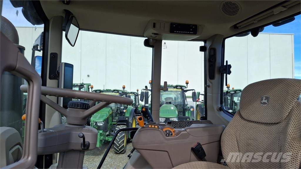 John Deere 6195M Trattori