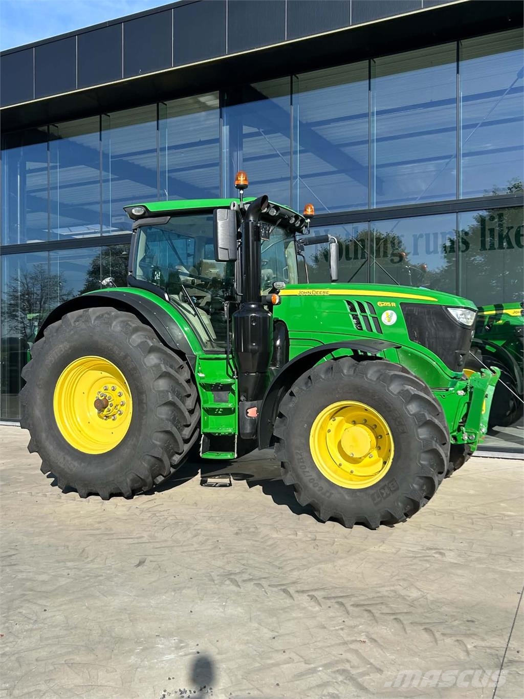 John Deere 6215R Traktorer