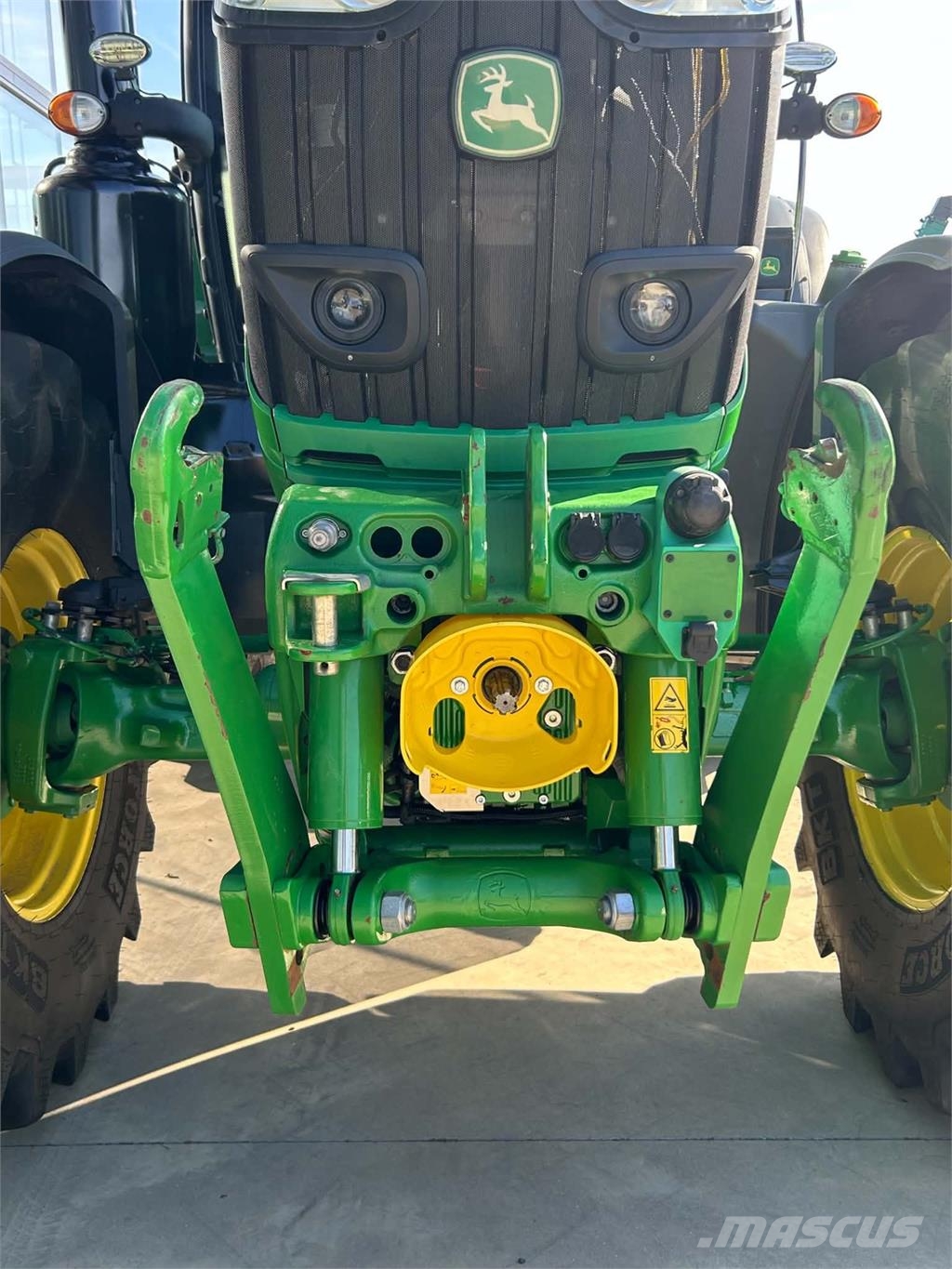 John Deere 6215R Traktorer