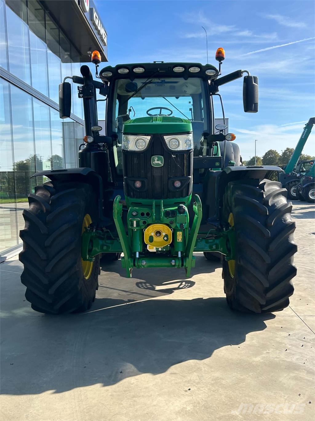 John Deere 6215R Traktorer